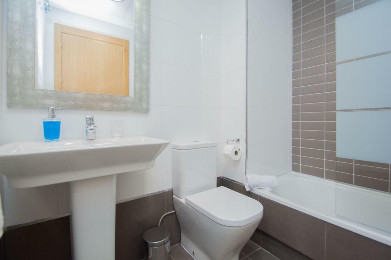 Enjoygranada Arabial 5A - Pool & Free Parking Apartment Exterior photo
