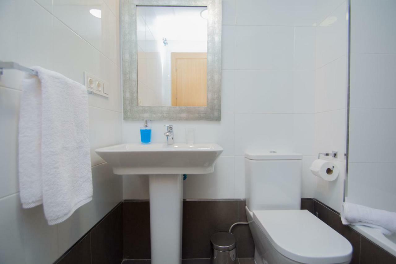 Enjoygranada Arabial 5A - Pool & Free Parking Apartment Exterior photo