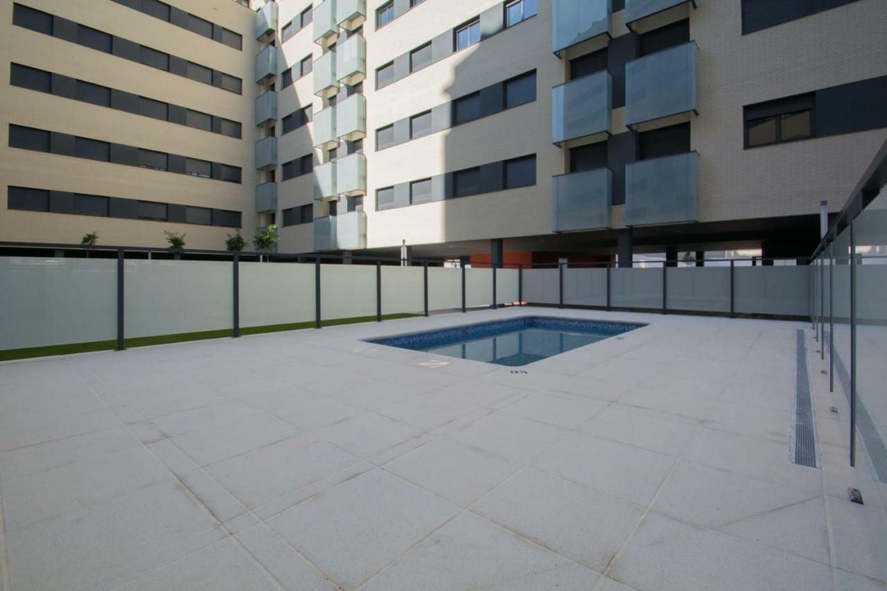 Enjoygranada Arabial 5A - Pool & Free Parking Apartment Exterior photo